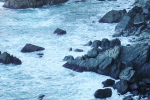 Rocas olas y mar en Asturias