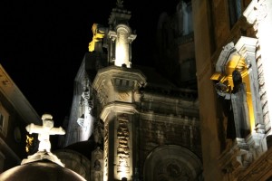 San Juan el Real vista nocturna Oviedo