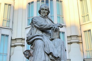 Estatua de Pedro Calderon de la Barca en Madrid – plaza de Santa Ana