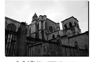 Casco antiguo de Oviedo ciudad B&W blanco y negro – Imagen: Manuel Ramallo