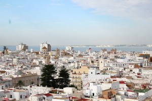 Vista parcial de Cádiz desde la torre del campanario de su catedral