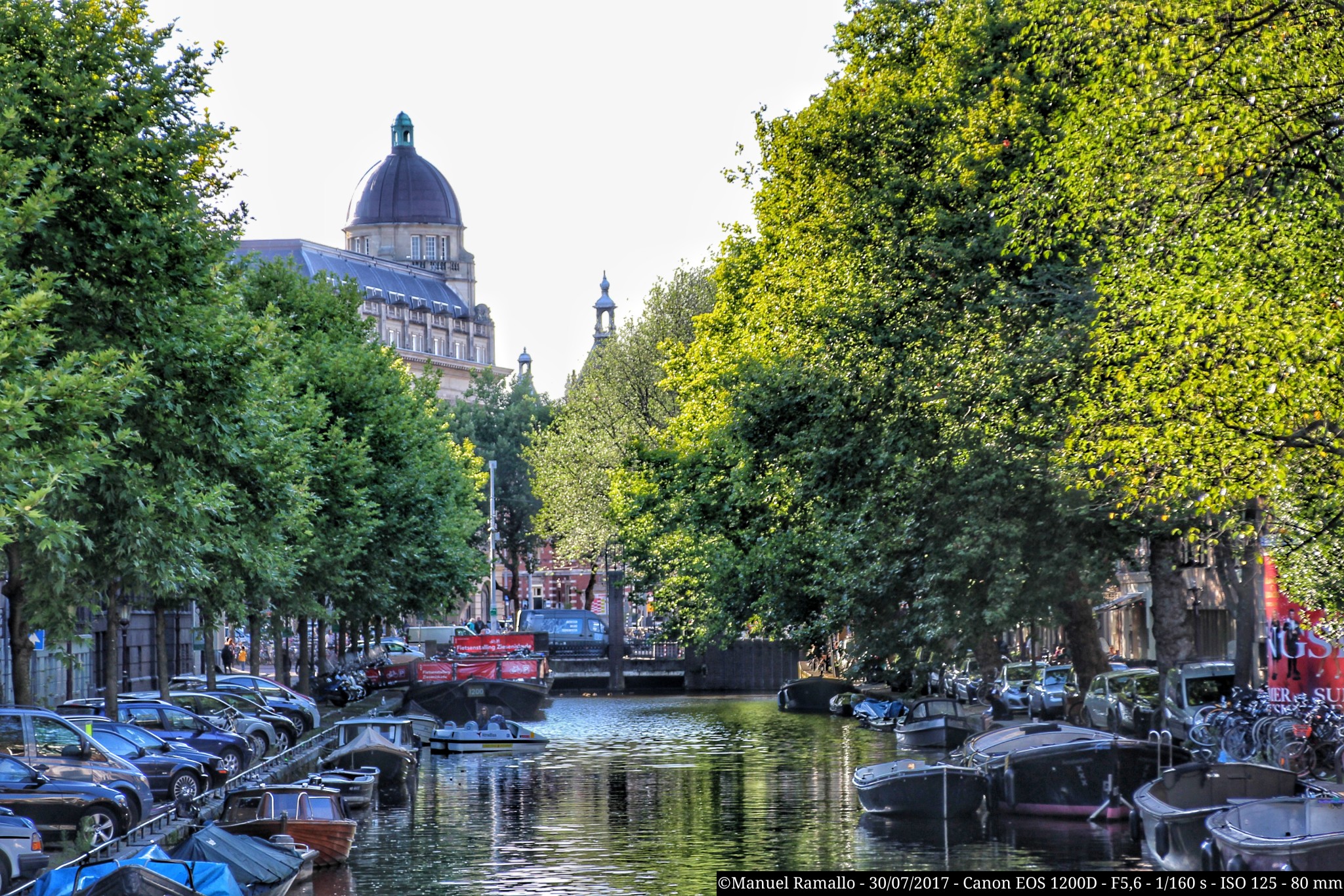 amsterdam-canal-barcos