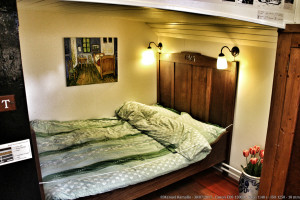 Dormitorio en casa barco en Ámsterdam Holanda